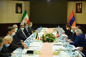 سفر همزمان وزیران اقتصاد باکو و ارمنستان به ایران در کمتر از یک هفته