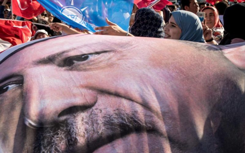 تنگنای اردوغان: پوپولیسم، سیاست خارجی تهاجمی و بحران اقتصادی