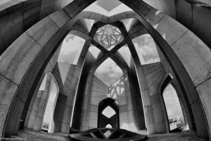 «دگرگونی زبان آذربایجان» در پژوهش‌های زبان‌شناسان آذربایجانی